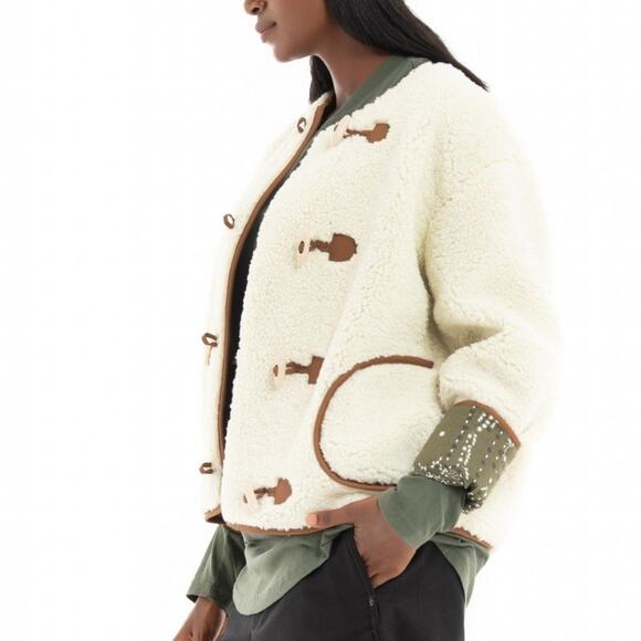 NEW Scotch & Soda Short Teddy Toggle Jacket in Cream - Picture 3 of 13